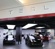 Tesla annonce que quatre de ses administrateurs quitteront bientôt l’entreprise