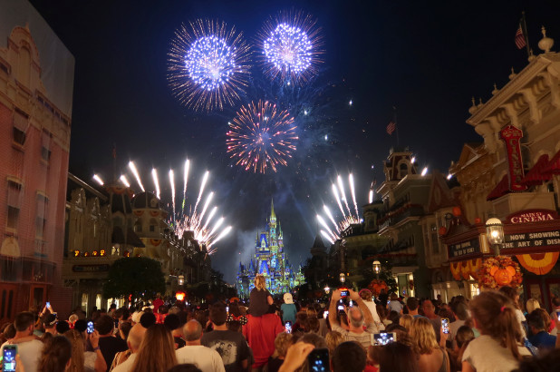 Disney interdit de fumer et de vapoter dans ses parcs d'attractions en Californie et en Floride