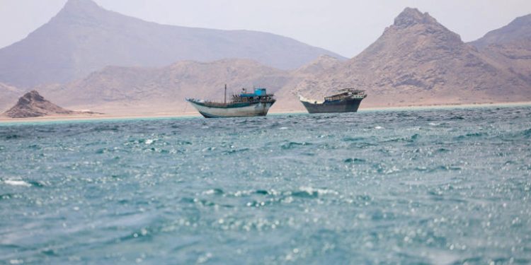 Les prix du pétrole s’envolent après une attaque revendiquée par les Houthis contre deux pétroliers en mer Rouge 52 AA28uaSf