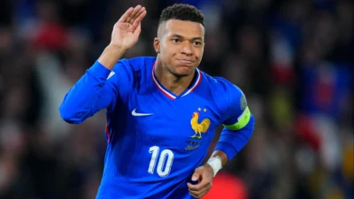 Mbappé pointe les erreurs de la France après la défaite contre l'Espagne 53 mbappe decu