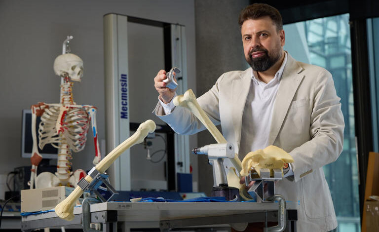 AA255BTK